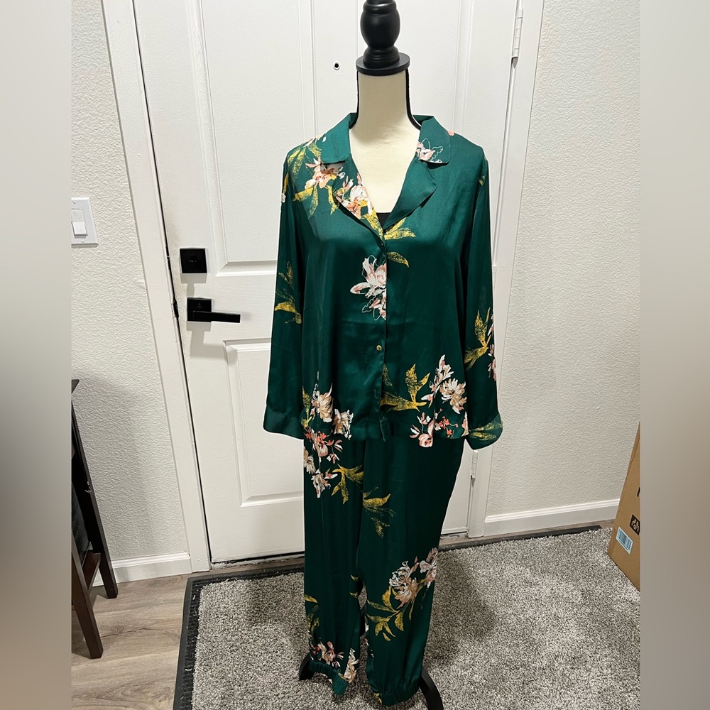 Green Floral 2 Piece Set